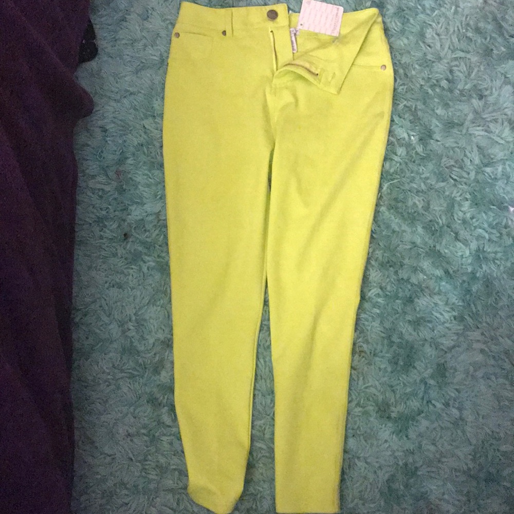 New Lemon Neon Colored Jegging!